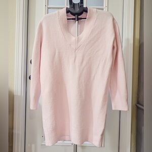 💕 Universal Thread Women's Medium Pink V Neck Sweater Dress 💕